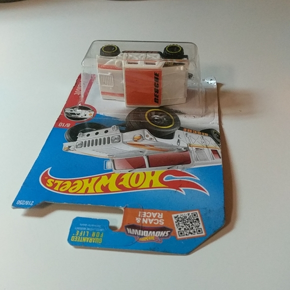 Hot Wheels Humvee - Picture 4 of 8